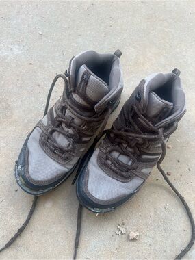 Columbia Brown and Gray Trail Boots